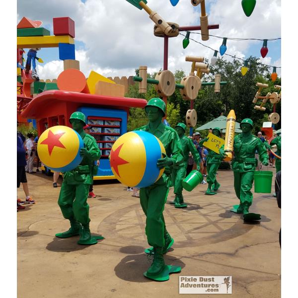 Toy Story Land-3